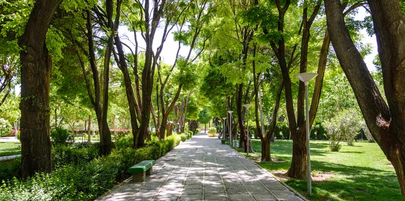 Esfahan-park806x400
