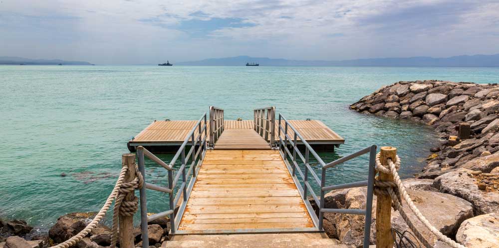 Djibouti-sea-side-806x400