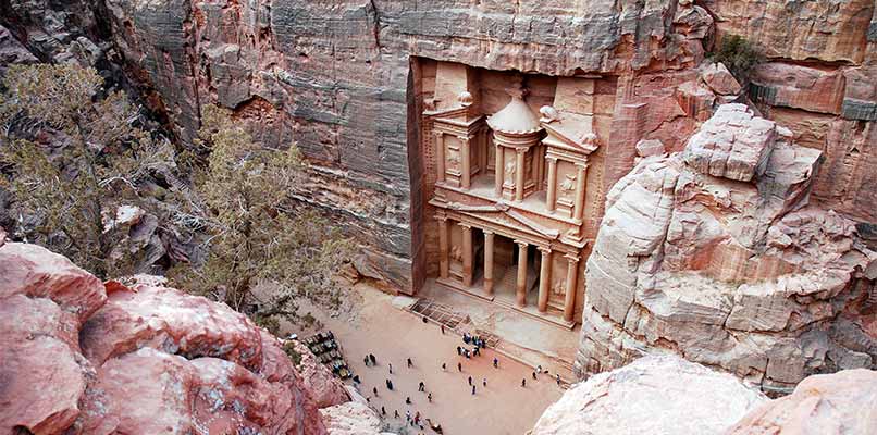 Fly-to-Jordan-petra-806x400