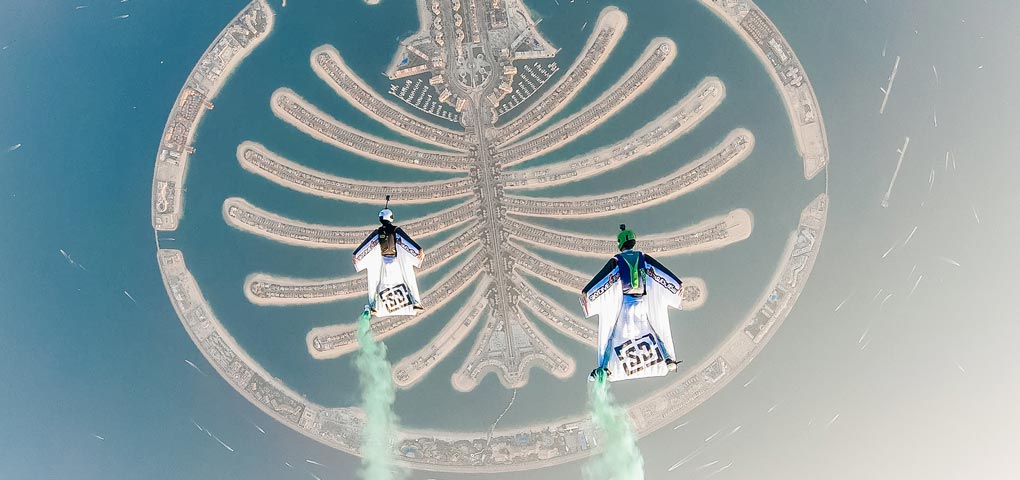 Skydiving-at-Skydive-Dubai-Palm-1020x480