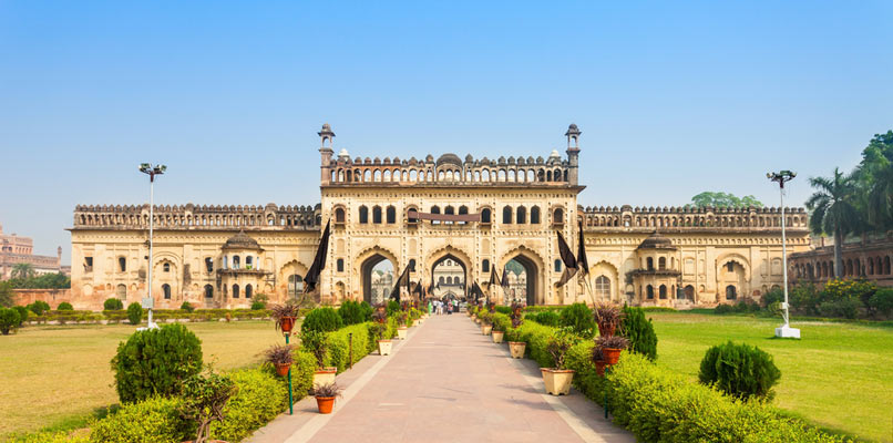 lucknow-Bara-Imambara-806x400
